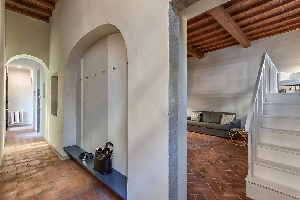 Macci Courtyard Apartment Florence Italy
