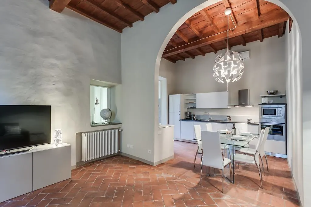 Macci Courtyard Apartment Florence