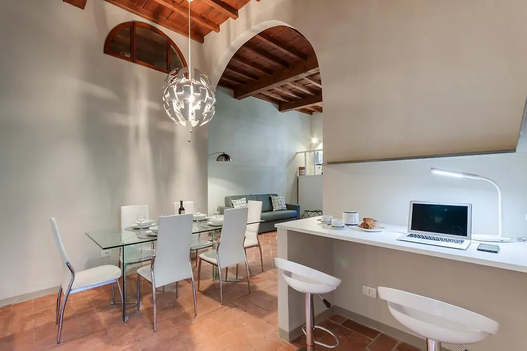 Macci Courtyard Apartment Florence