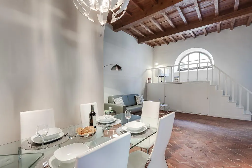 Macci Courtyard Apartment Florence Italy