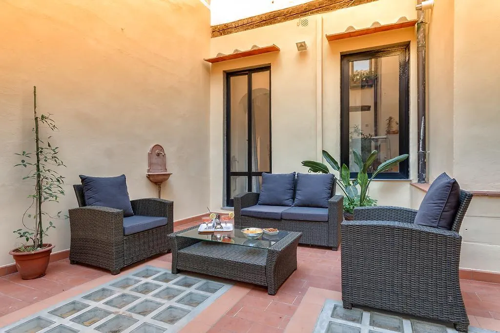 Macci Courtyard Apartment Florence